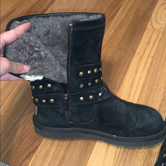 Ugg boots - Picture 3 of 3